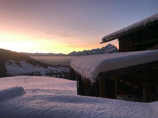 Geräumiges Haus in ruhiger, sonniger Lage mit wunderschönem Ausblick zu mieten