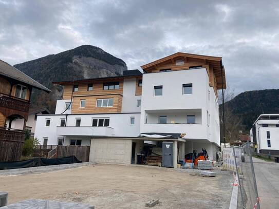 Erdgeschoß Wohnung mit Garten