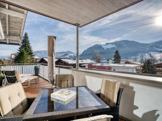 Traumhafte Penthouse Whg, Berg- und Seeblick am Walchsee, inkl. Inneneinrichtung + 2 TG-Stellplätze