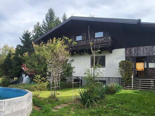 Attraktives Haus mit Einliegerwohnung im Grünen mit Bergblick