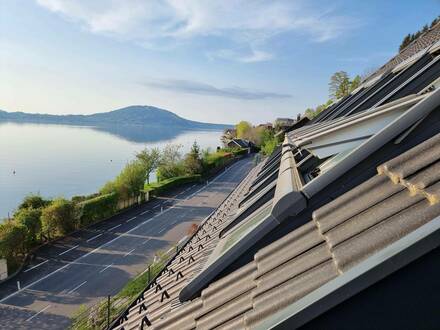 WOHNEN AM ATTERSEE! Exklusive Penthouse-Wohnung mit PRIVATSTRAND in Weyregg am Attersee – PROVISIONSFREI