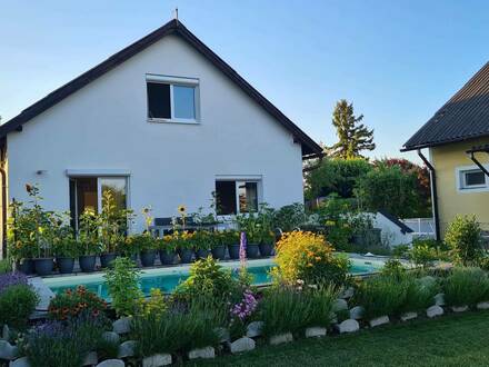 Idyllisch wohnen auf 3 Ebenen, WG tauglich, mit Pool und 2 Terrasse - Idyllic living on 3 levels with pool and 2 terrac…