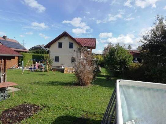 Familienidyll nahe Villach: Modernes Haus (BJ 2005) mit Garten in ruhiger Lage und bester Anbindung