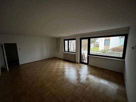 Schöne 4-Zimmer-EG-Wohnung mit Balkon und Einbauküche in Wien