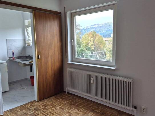 PROVISIONSFREI direkt vom Eigentümer! Perfekt eingeteilte 2-Zimmer-Wohnung mit traumhaftem Blick auf die Alpen und herv…