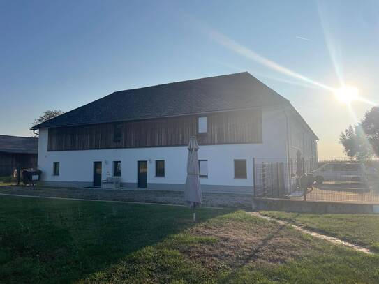 VIELSEITIGER VIERKANTHOF IN ALLEINLAGE MIT WUNDERBARER AUSSICHT