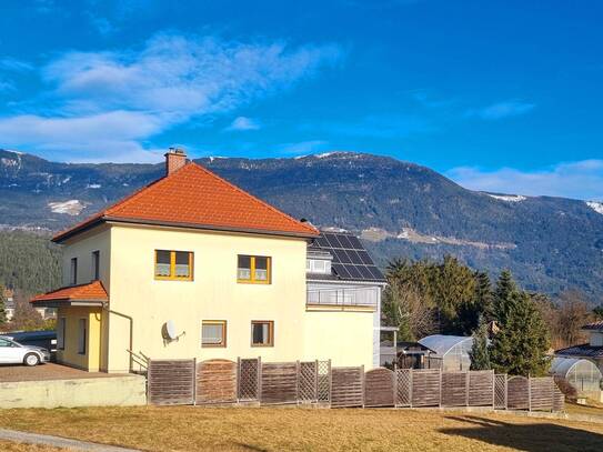 Schöne, lichtdurchflutete Wohnung mit Panorama-Terasse