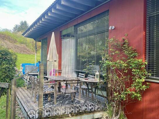 Modernes Einfamilienhaus mit Süd-Terrasse und großem Garten