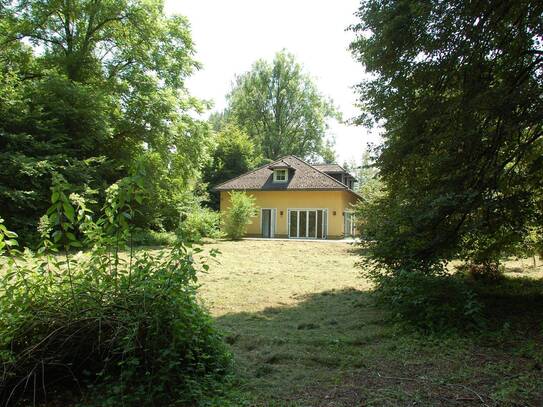 Einfamilienhaus mit Garten