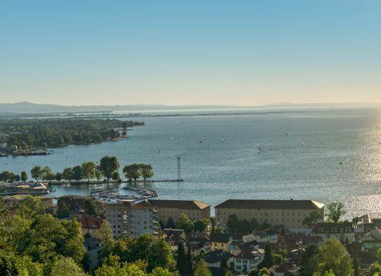 " SeeSuite BREGENZ " in Terrassenvilla über dem Bodensee