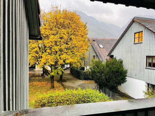 Ruhige 3,5 Zimmerwohnung mit Blick auf den Karren