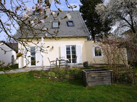 Ruhiges Haus mit XXL-Garten und Grünblick in Taxham!