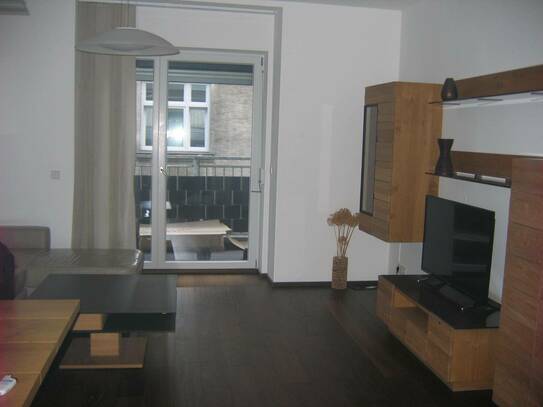 Privat - Top Lage u Infrastruktur, geringe BK ! - 3 Zimmer Whng direkt neben Donausinsel RUHIG u HOFSEITIG