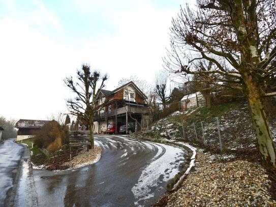 Wunderschönes Holzhaus – Ideal für Tierhaltung, Selbstversorger sowie Wohnen & Arbeiten unter einem Dach