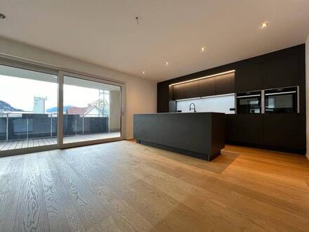 Moderne wohnbaugeförderte 4-Zimmer Terrassenwohnung (Privat)