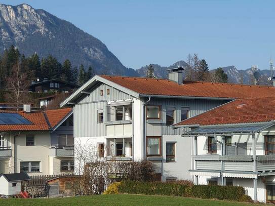 Gepflegte 4-Zimmerwohnung mit Balkon im Zentrum von Angerberg