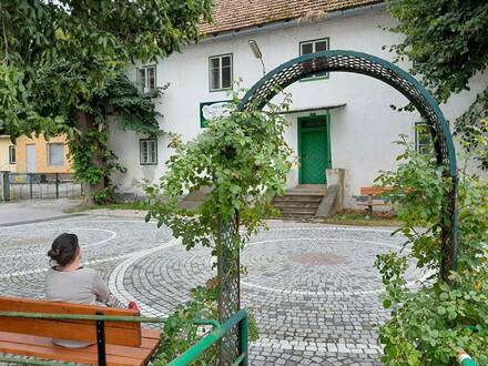 Altes Posthaus & Alter Gasthof in Klausen-Leopoldsdorf zu verkaufen