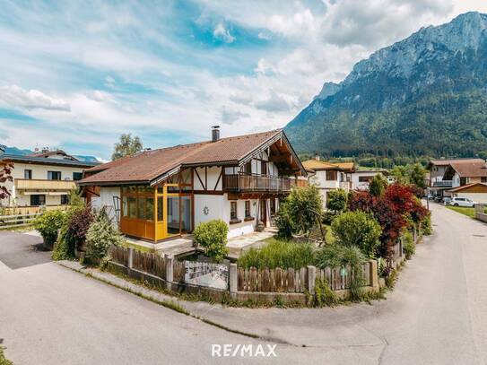 Schönes Haus im Tiroler Stil mit Gewerbenutzung!