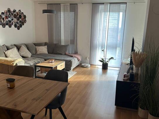 3 Zimmer Wohnung mit Balkon