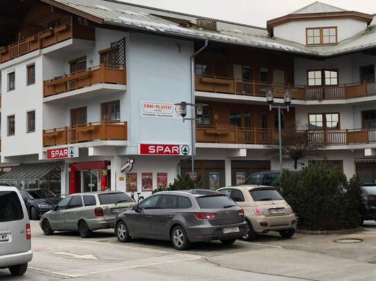 zentrale 3-Zimmer-Wohnung mit Balkon in Ebbs