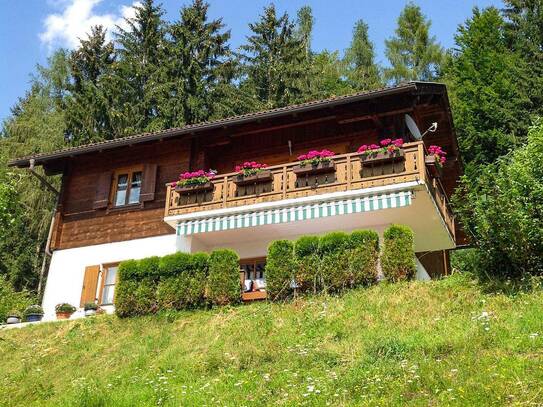 Provisionsfrei - Gepflegtes Holzblockhaus in unverbaubarer Aussichtslage und großem Grundstück