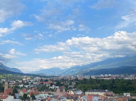 Zentrale garconniere über den Dächern von Innsbruck