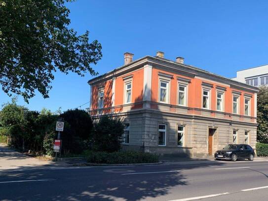 Prachtvolles, sanierungsbedürftigtes Haus in zentraler Lage mit Garten in Steyr, Oberösterreich