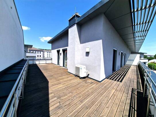 Traumhaftes, zentrales Penthouse mit Mega-Dachterrasse und drei Garagen