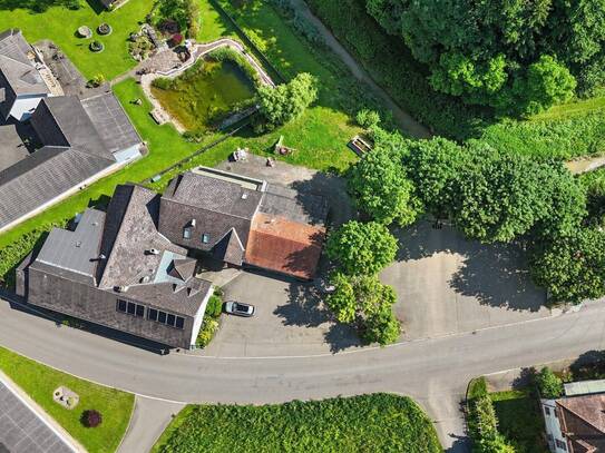 Idyllischer Landgasthof mit 5 Gästezimmern und einer vollwertigen Wohnung: Nähe St. Anna am Aigen