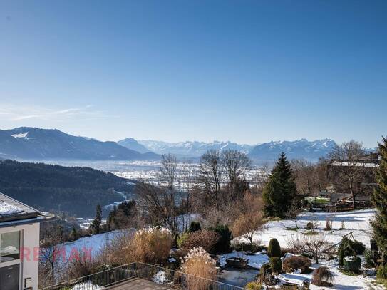 4-Zi.-Dachgeschosswohnung mit überragendem Blick auf das Rheintal und den Vorderwald