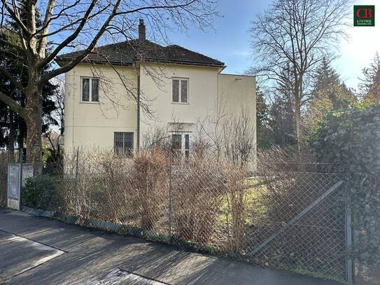 MEHRFAMILIENVILLA IN BESTLAGE BEIM ROTEN BERG