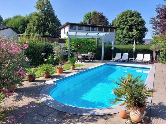 Sonniges Einfamilienhaus mit Pool in Dornbirn