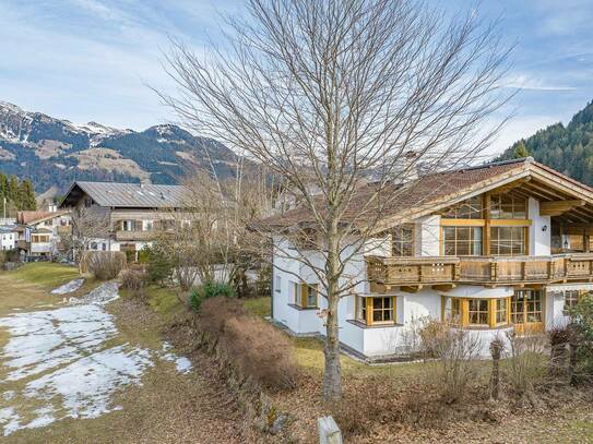 Großzügiges Landhaus mit Horn- und Kaiserblick