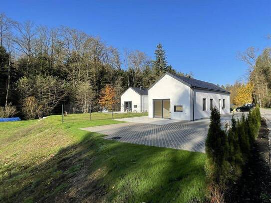 Moderne Doppelhaushälfte in Seiersberg-Pirka - Erstbezug mit Garten, Terrasse und 3 Stellplätzen - Jetzt zugreifen