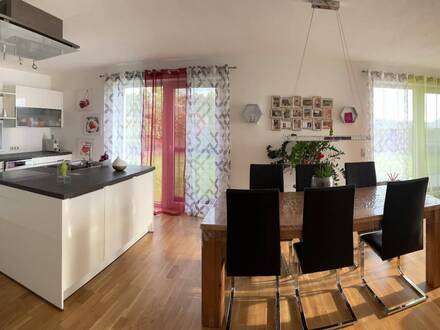 Erstklassiges Einfamilienhaus mit ca.160m² Whfl.