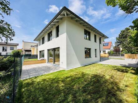 ++NEU++ SCHLÜSSELFERTIGE 4 ZIMMER DOPPELHAUSHÄLFTEN MIT EIGENGÄRTEN NÄHE ZENTRUM UND BAHNHOF!