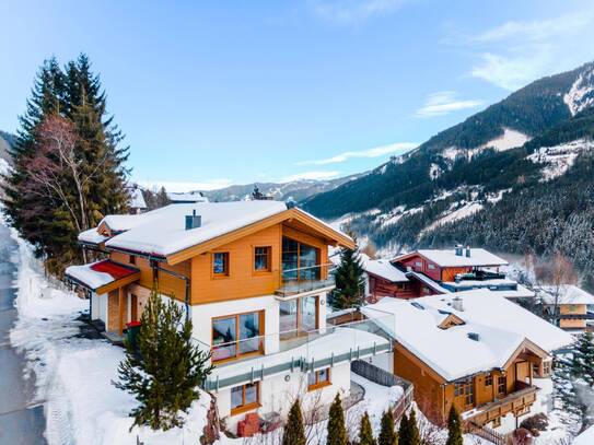 Stilvolles Landhaus mit Panoramablick und Ski in/Ski out