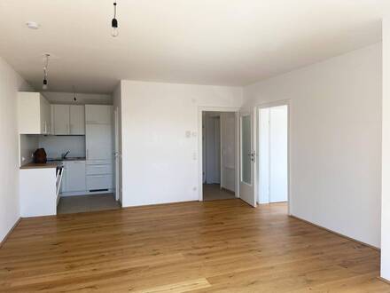 Moderne Dachgeschosswohnung inkl. Einbauküche und Loggia - Top A10