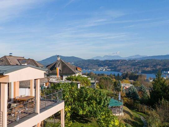 Seeblick-Penthouse mit Indoorpool