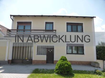Charmantes Zweifamilienhaus in Stoob