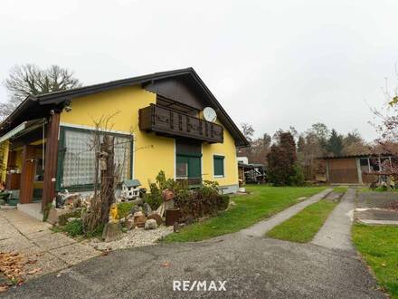 Nettes Einfamilienhaus mit großem Grund.