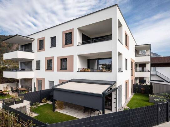 Neuwertige 3-Zimmerwohnung mit Terrasse und Garten und Tiefgaragenstellplatz in Schwaz