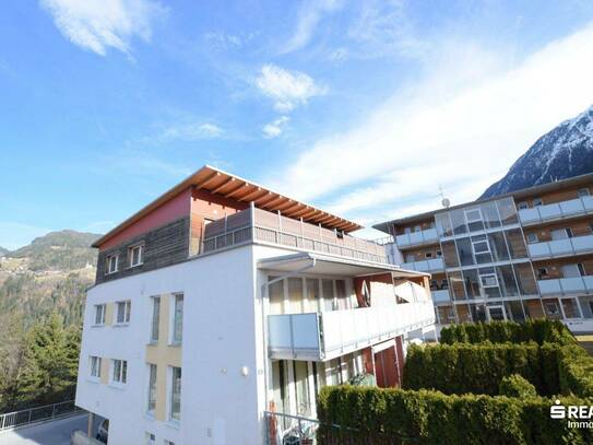 4 - 5 Zimmer Wohnung mit Dachterrasse, sonnig und zentral gelegen, Penthouse Stil