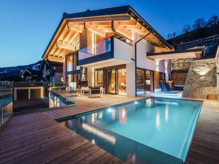 Alpiner Luxus - Exquisites Chalet mit Pool