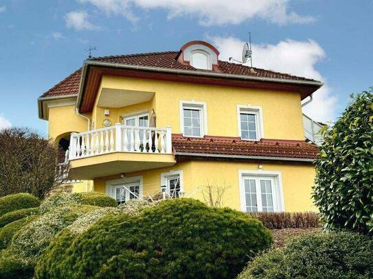 Traumhafte Stadtvilla mit Garten und herrlicher Aussicht in Oberwart