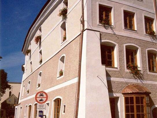 Dachgeschosswohnung im 3.Stock eines Stadthauses in Braunau zu mieten