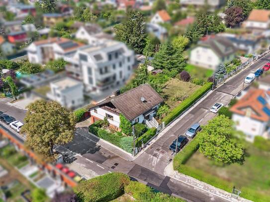 Sonniges Einfamilienhaus mit 700 m² Grundstück in ruhiger Lage und viel Potenzial