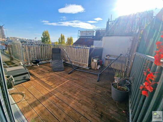 3 ZIMMER-DACHGESCHOSSMAISONETTE MIT 20m² DACHTERRASSE