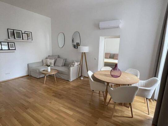 Voll möbliert - sanierte Apartment-Wohnung mit 2 Zimmer Nähe U1-Nestroyplatz - Zentrum