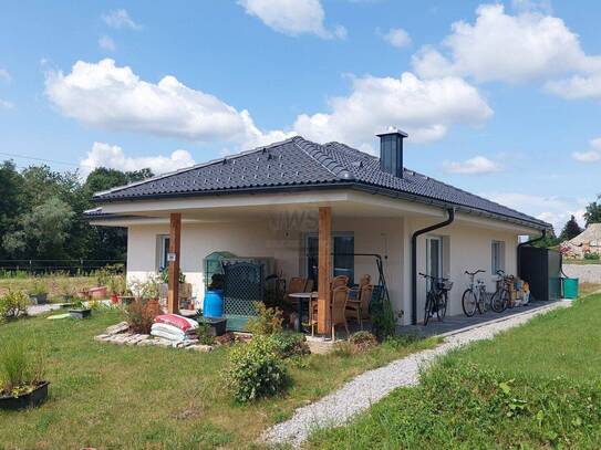 Traumhaus in idyllischer Lage: Bungalow mit allen Extras in Taufkirchen a.d. Pram für 385.000,00 €!